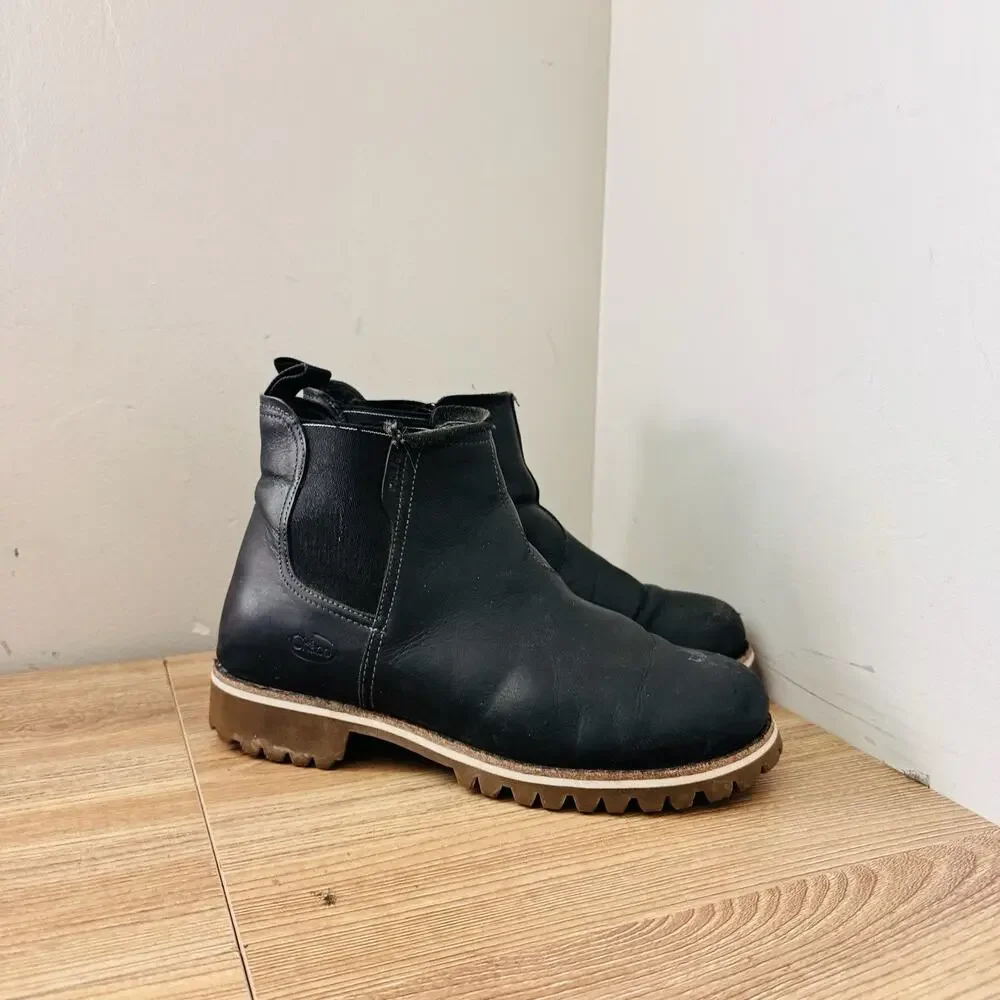 Chaco Fields Chelsea Black Leather Ankle Boots Women’s Size 8